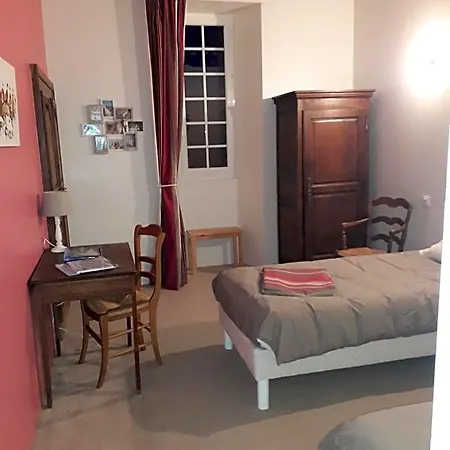 فندق مبيت وإفطار - Ferme De Beauvais 4*