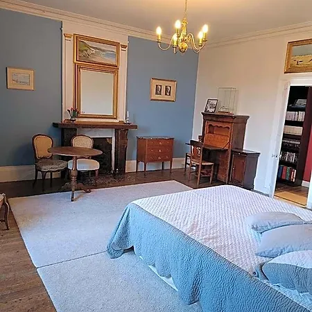 - Ferme De Beauvais فندق مبيت وإفطار 4*